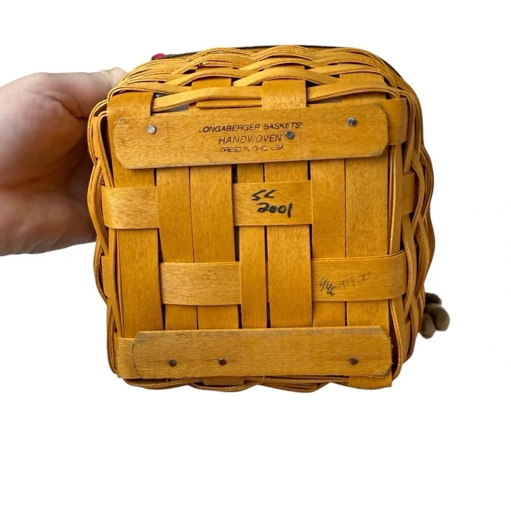 Longaberger All American 2001 Strawberry Basket Tie-on Basket Liner Protector